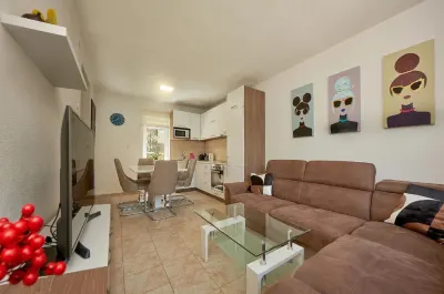 House for Sale in Kotor - foto 3