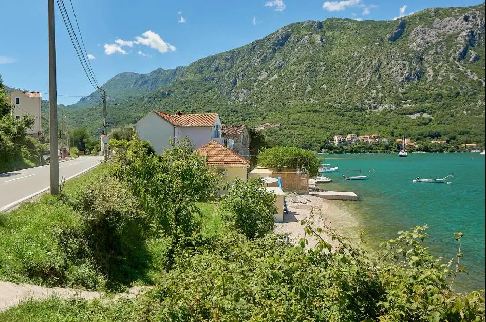 House for Sale in Kotor - foto 8