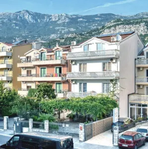 Hotel for Sale in Budva - Budva
