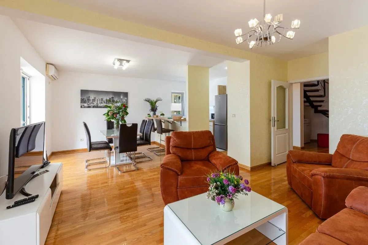 Apartment for Sale in Budva - foto 2
