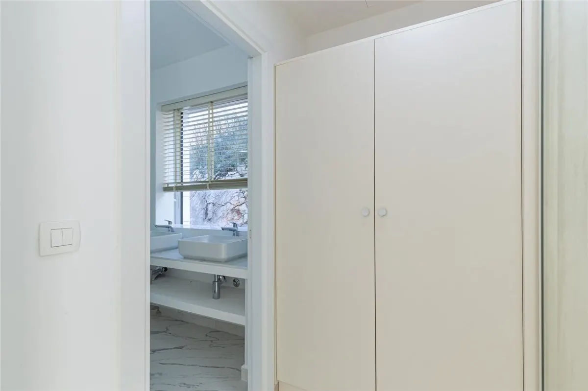 Villa for Sale in Budva - foto 17