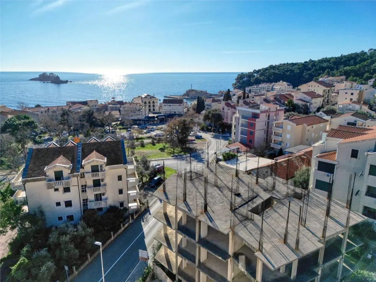 Land for Sale in Budva - foto 1