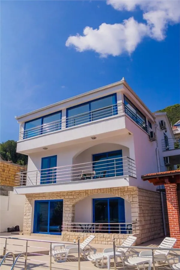 Villa for Sale in Herceg-Novi - foto 4