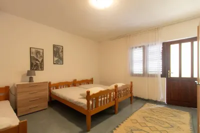 House for Sale in Tivat - foto 11