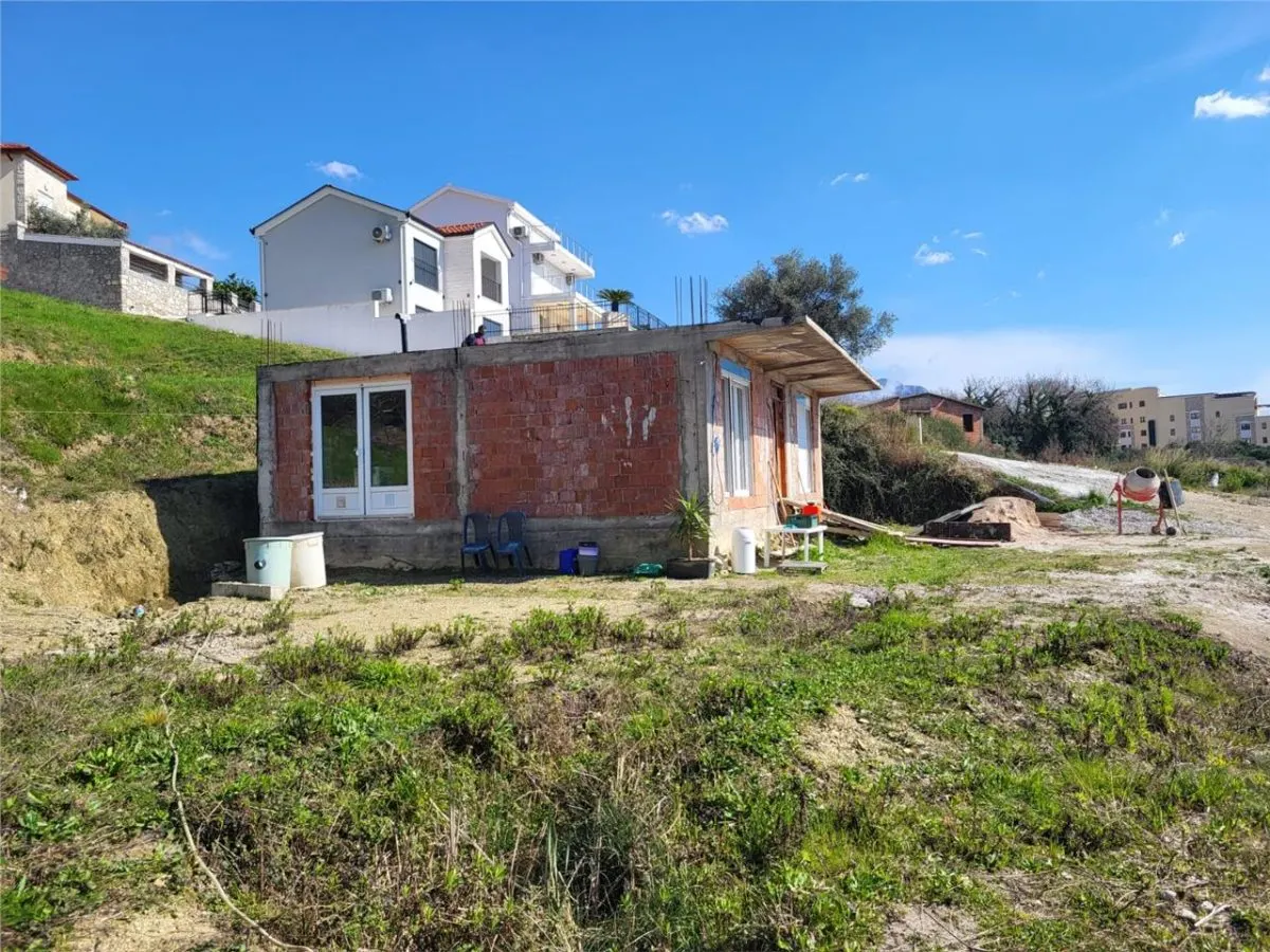 House for Sale in Budva - foto 3