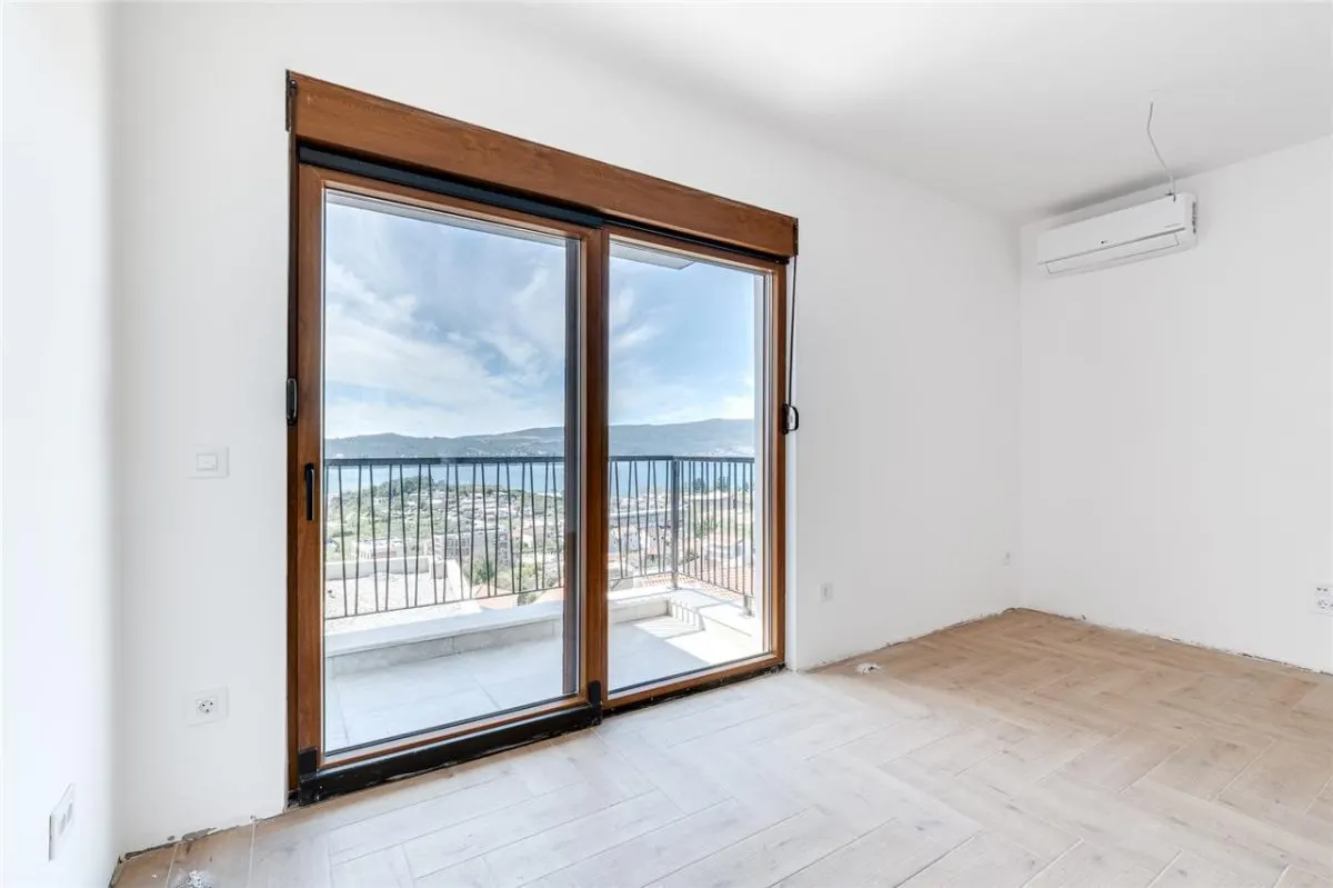 Apartment for Sale in Tivat - foto 2