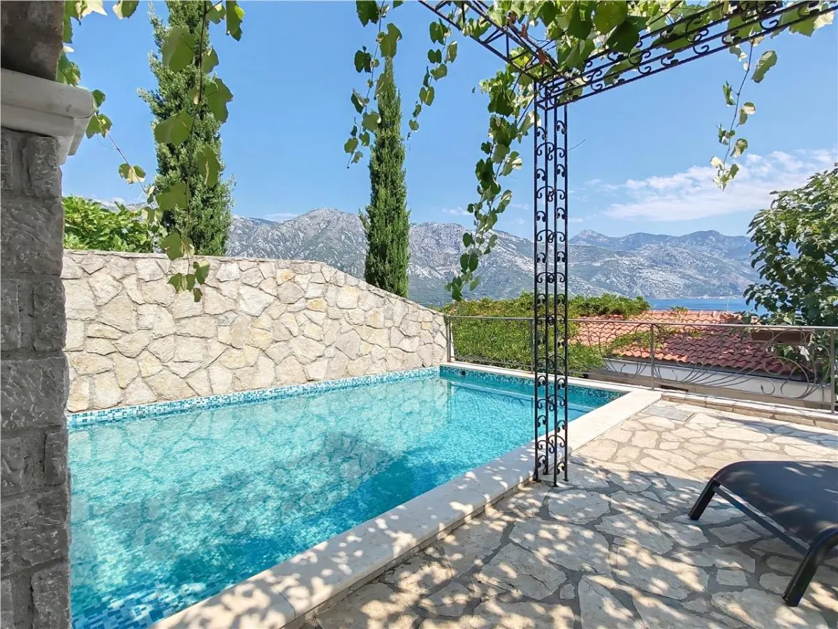 Apartment for Sale in Kotor - foto 2