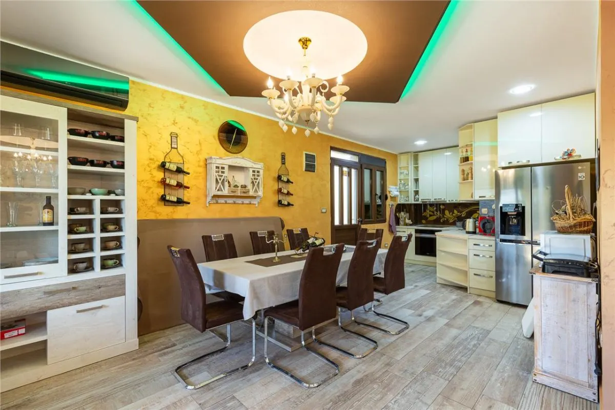 Villa for Sale in Herceg-Novi - foto 12