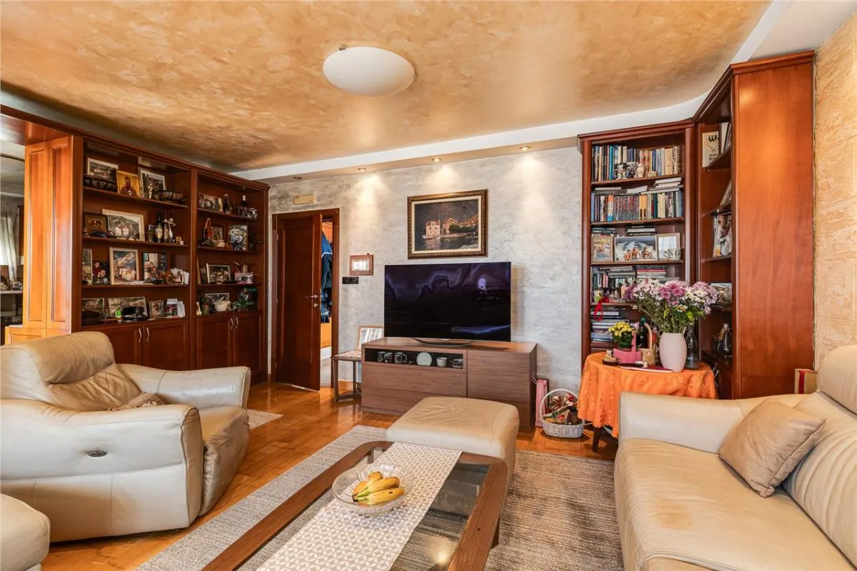 Casa en Venta en Budva - foto 3