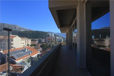 شقة للبيع في بودفا - Budva