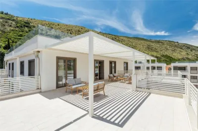 House for Sale in Kotor - foto 4