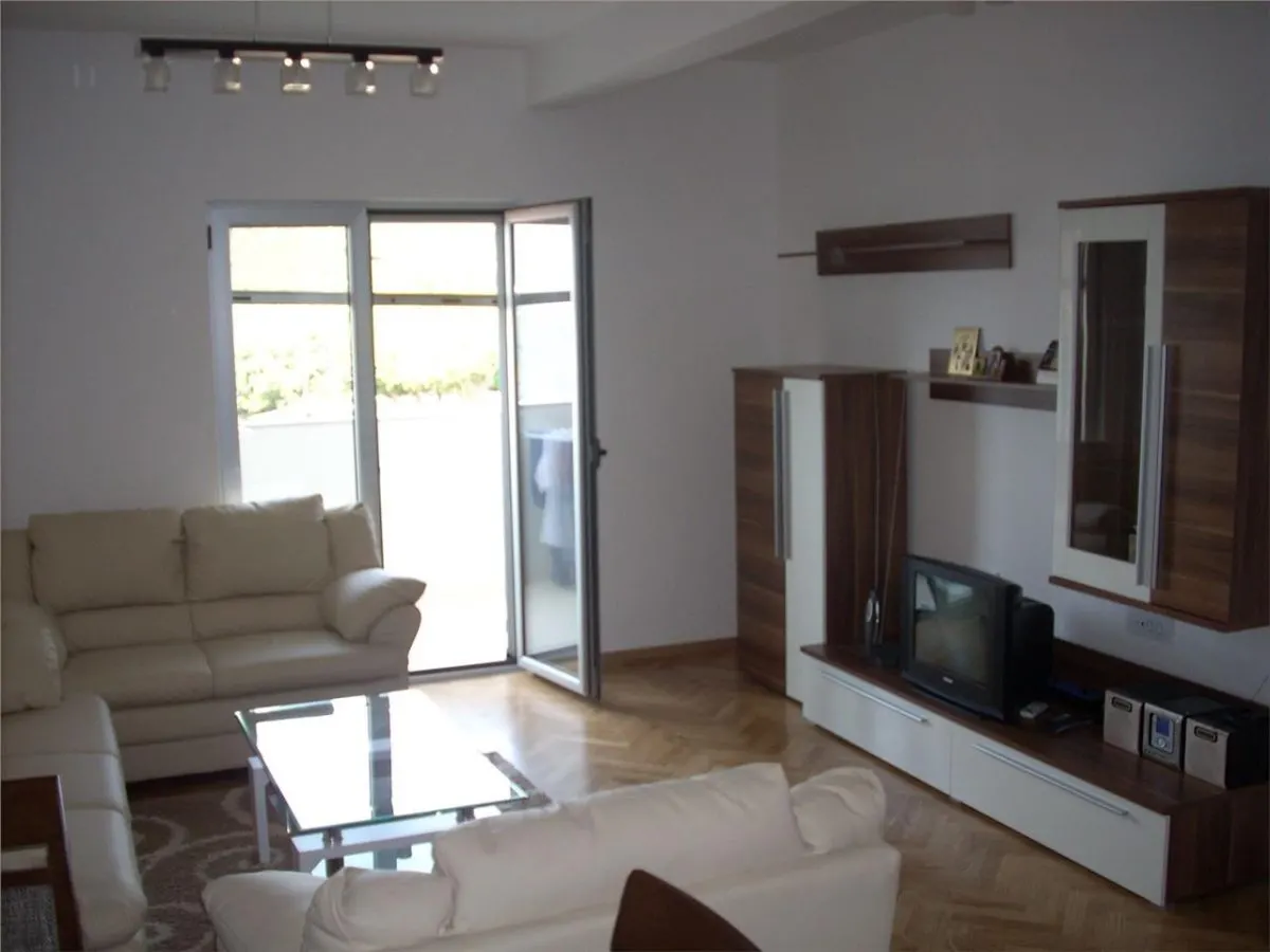 House for Sale in Budva - foto 1