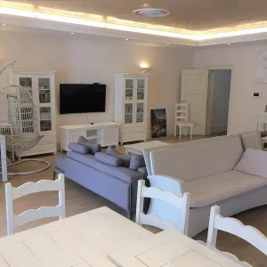 House for Sale in Kotor - Stoliv