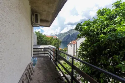 House for Sale in Kotor - foto 8