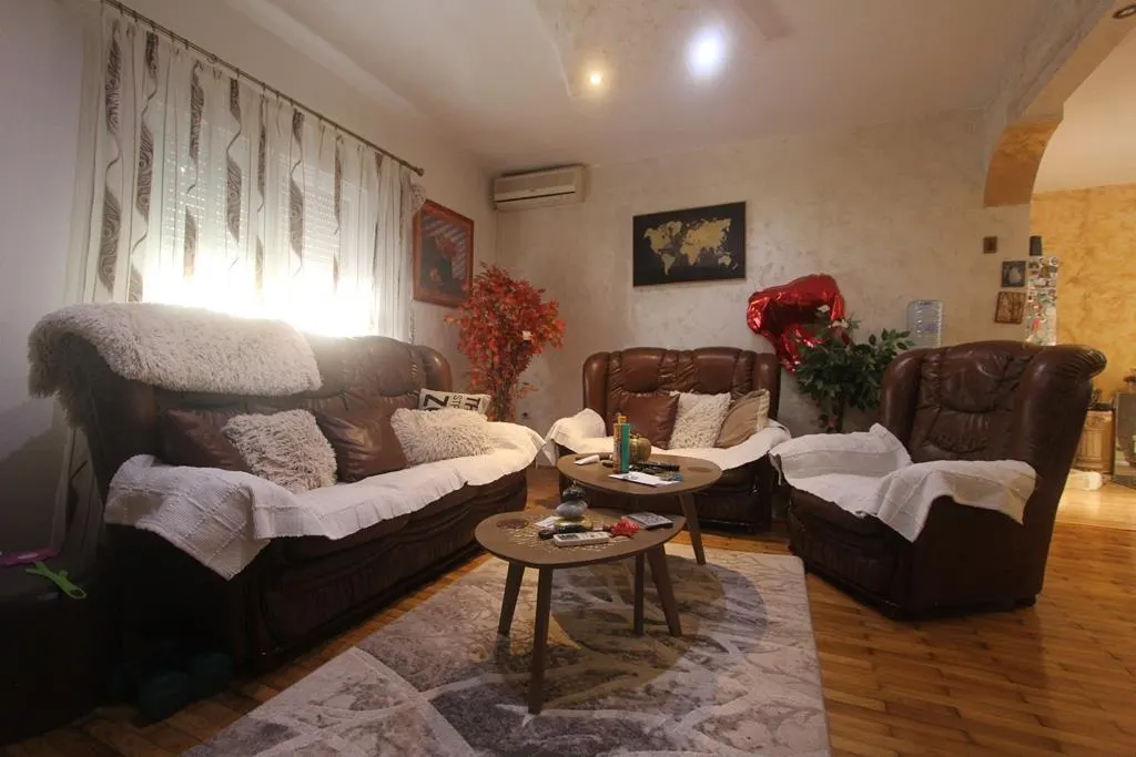 House for Sale in Kotor - foto 5