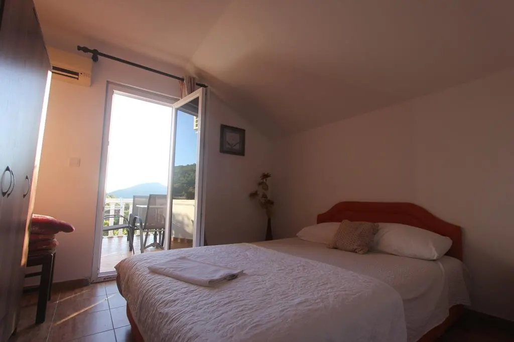 House for Sale in Kotor - foto 9