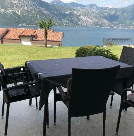 Apartment for Sale in Kotor - foto 1