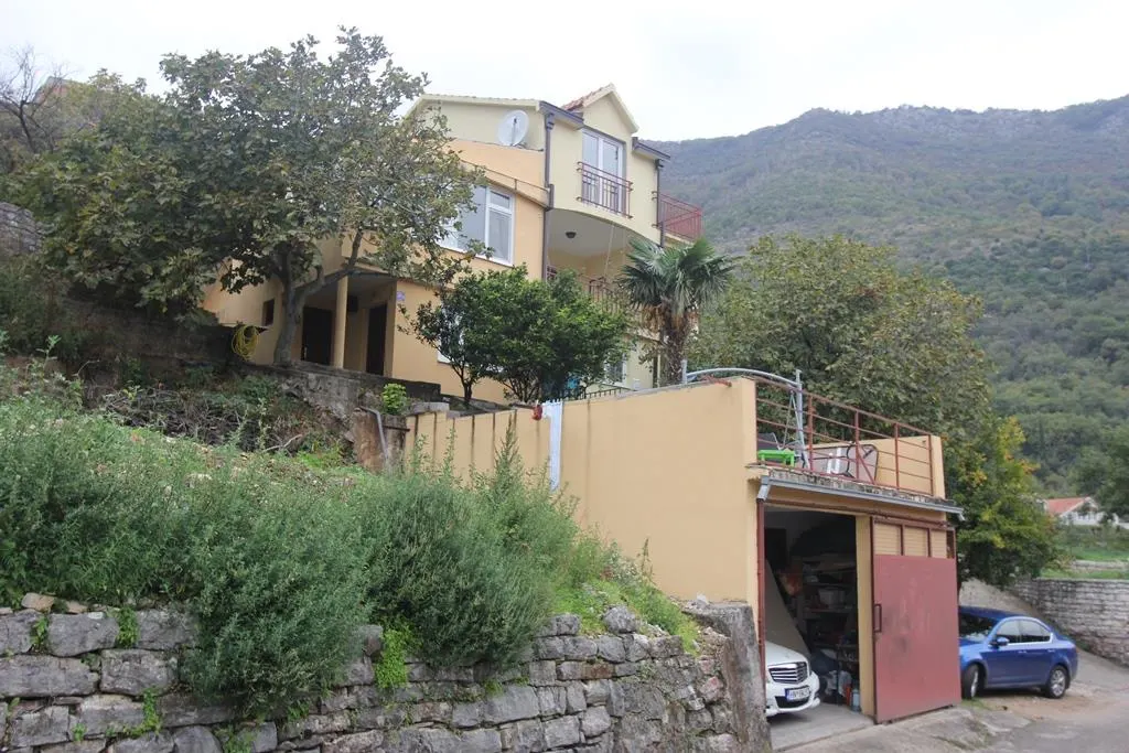 House for Sale in Herceg-Novi - foto 2