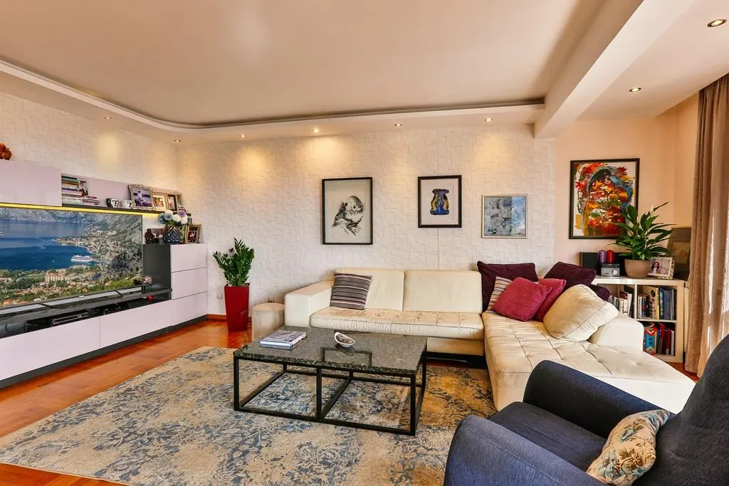 Apartment for Sale in Budva - foto 2