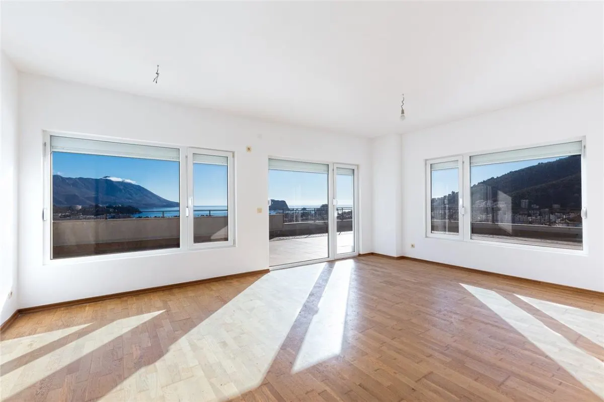Apartment for Sale in Budva - foto 1