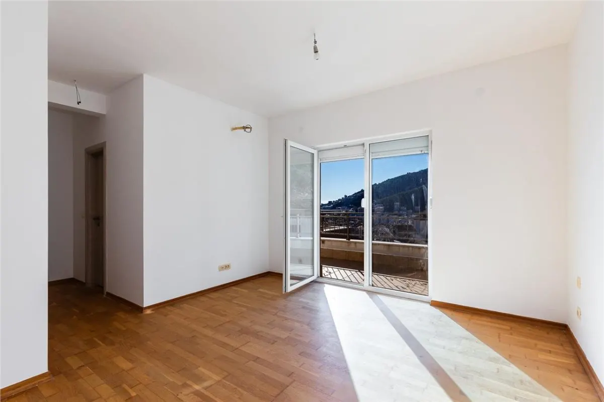 Apartment for Sale in Budva - foto 12