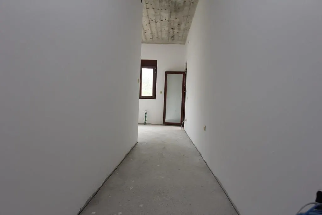 House for Sale in Budva - foto 3