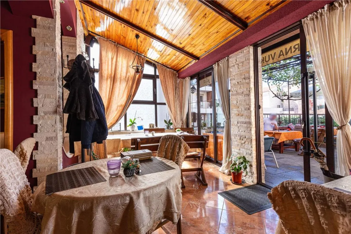 Commercial Space for Sale in Budva - foto 1