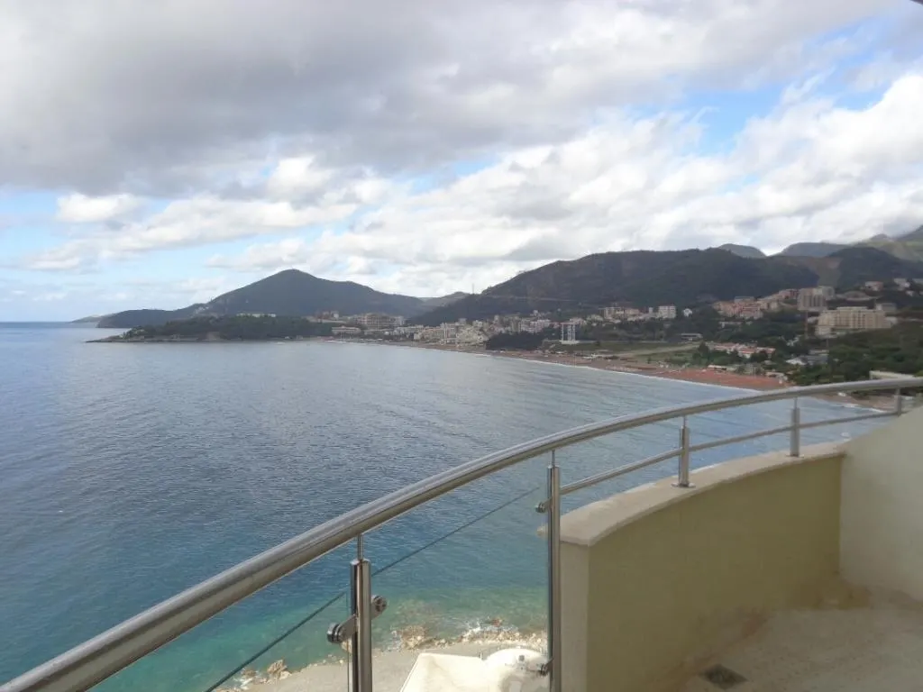Apartment for Sale in Budva - foto 1