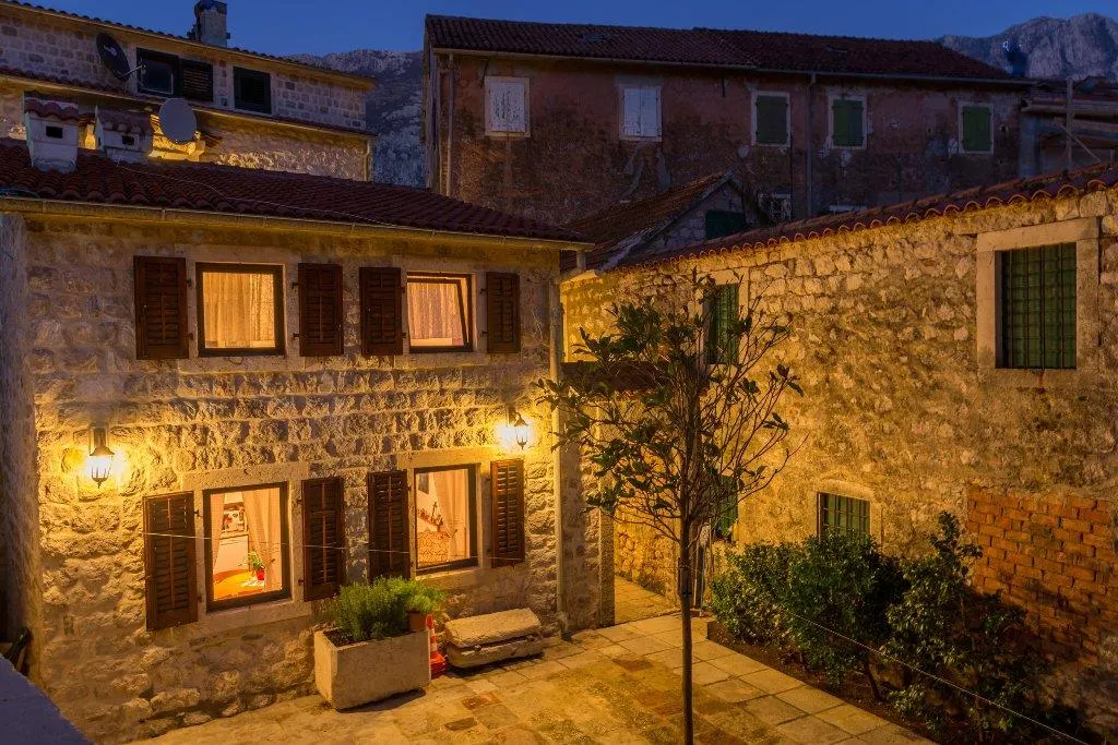 House for Sale in Kotor - foto 5