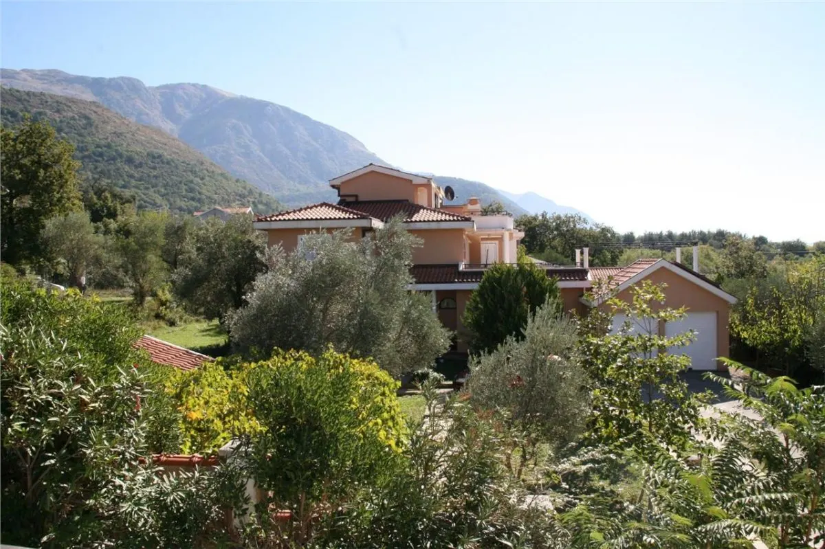Villa for Sale in Kotor - foto 1