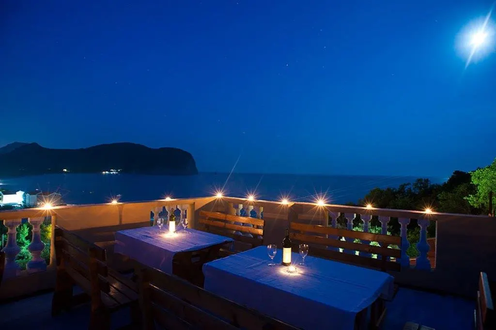 Hotel for Sale in Budva - foto 1