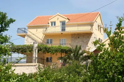 Villa for Sale in Kotor - Dobrota