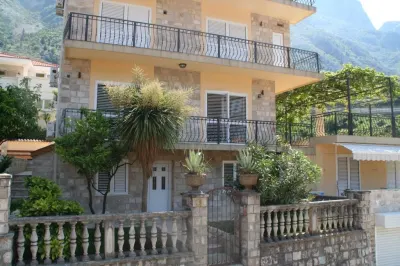 Villa for Sale in Kotor - foto 2
