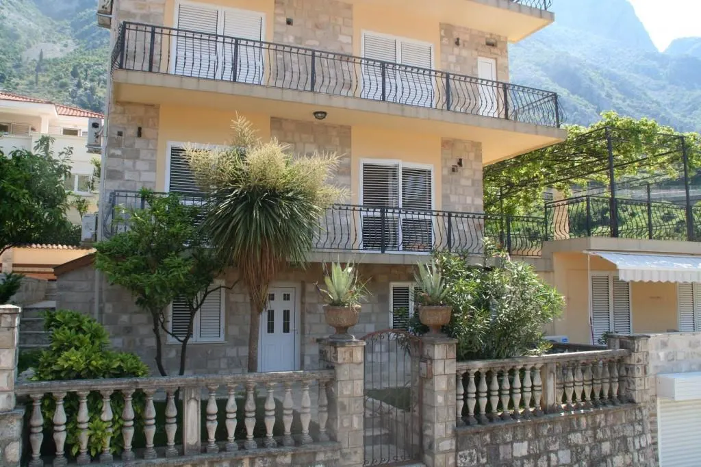 Villa for Sale in Kotor - foto 2