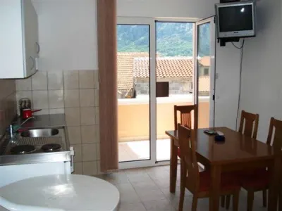 Apartment for Sale in Kotor - foto 2