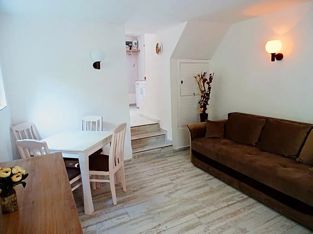 House for Sale in Kotor - foto 7