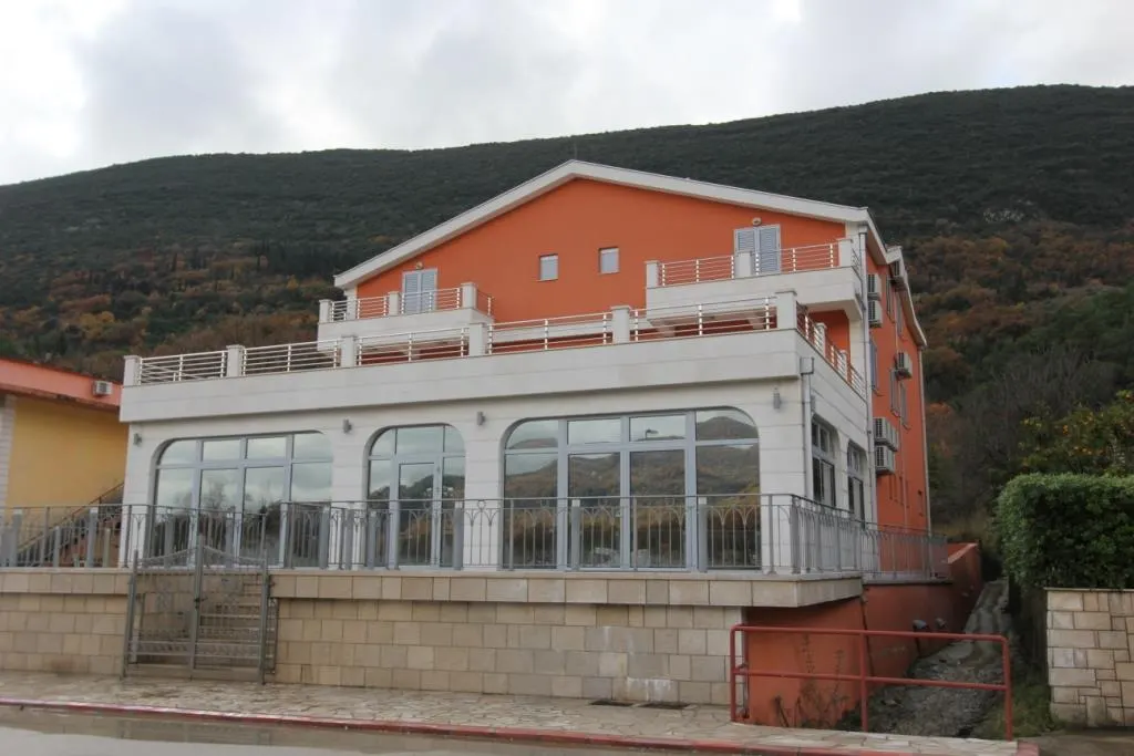 Hotel for Sale in Herceg-Novi - foto 1