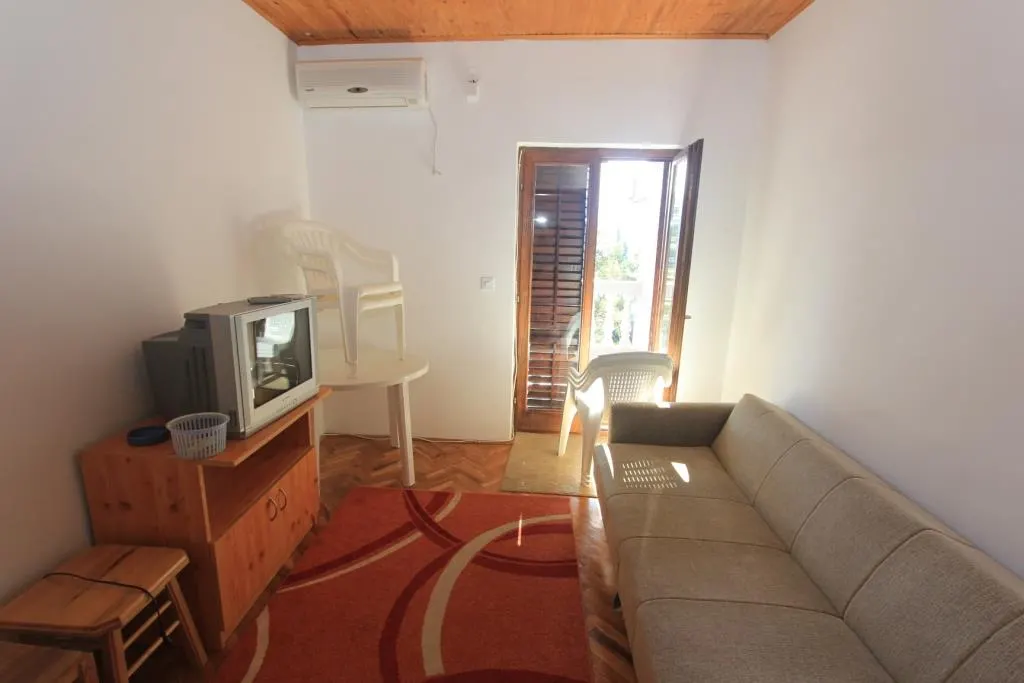 House for Sale in Kotor - foto 9