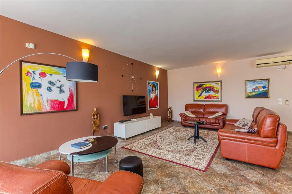 Villa for Sale in Budva - foto 4