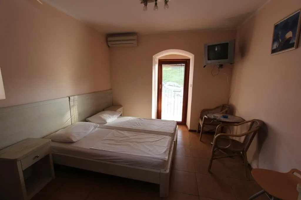 Hotel for Sale in Herceg-Novi - foto 3