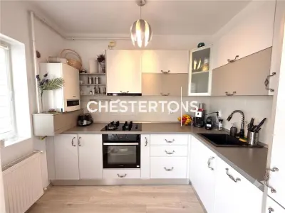 2-Bedroom Apartment with Storage Box & Parking Option - foto 7