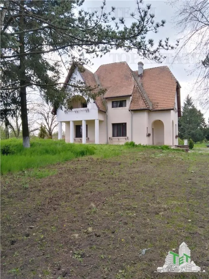 House / villa for sale 2100 sqm in ILFOV County - foto 1