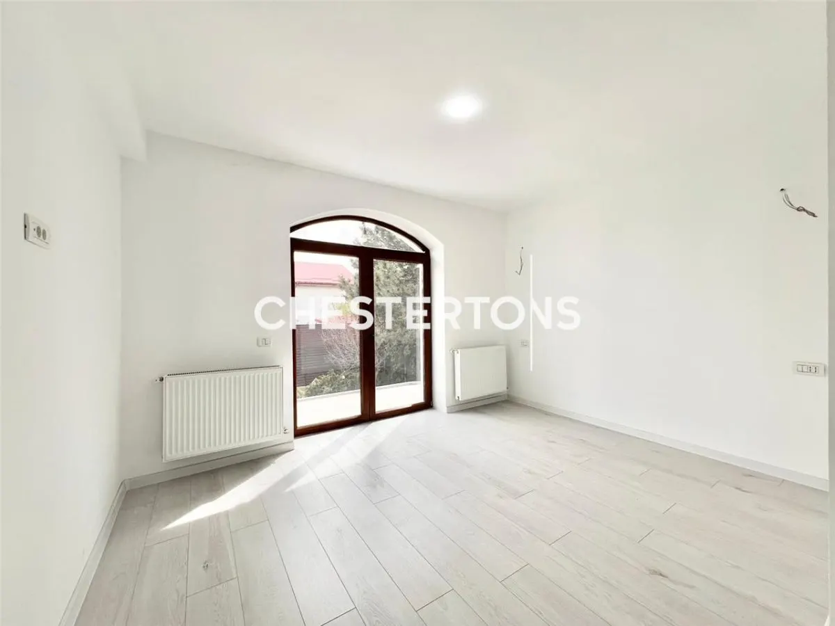 Luxury Villa with Distinctive Architecture in Prelungirea Ghencea - foto 12