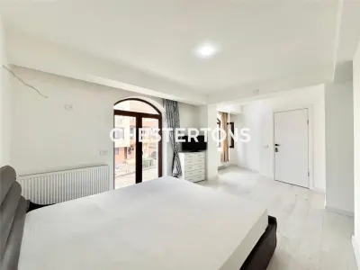 Luxury Villa with Distinctive Architecture in Prelungirea Ghencea - foto 18