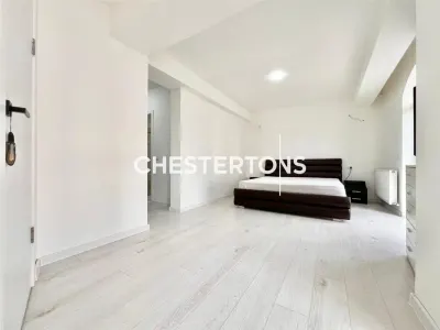 Luxury Villa with Distinctive Architecture in Prelungirea Ghencea - foto 19
