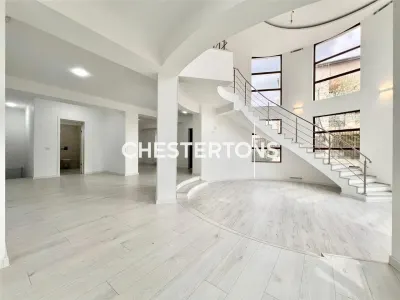 Luxury Villa with Distinctive Architecture in Prelungirea Ghencea - foto 23