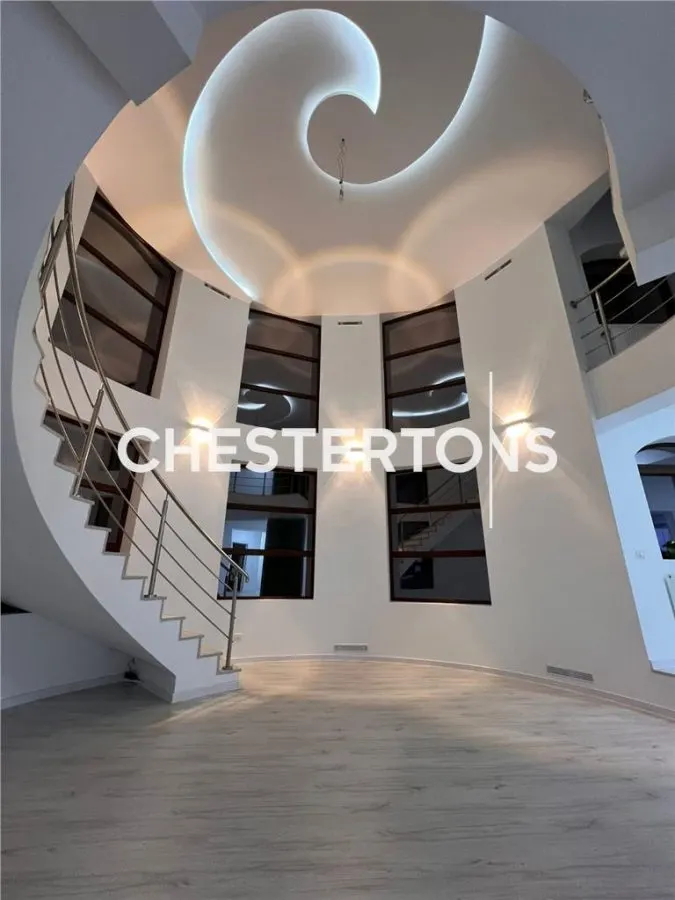 Luxury Villa with Distinctive Architecture in Prelungirea Ghencea - foto 25