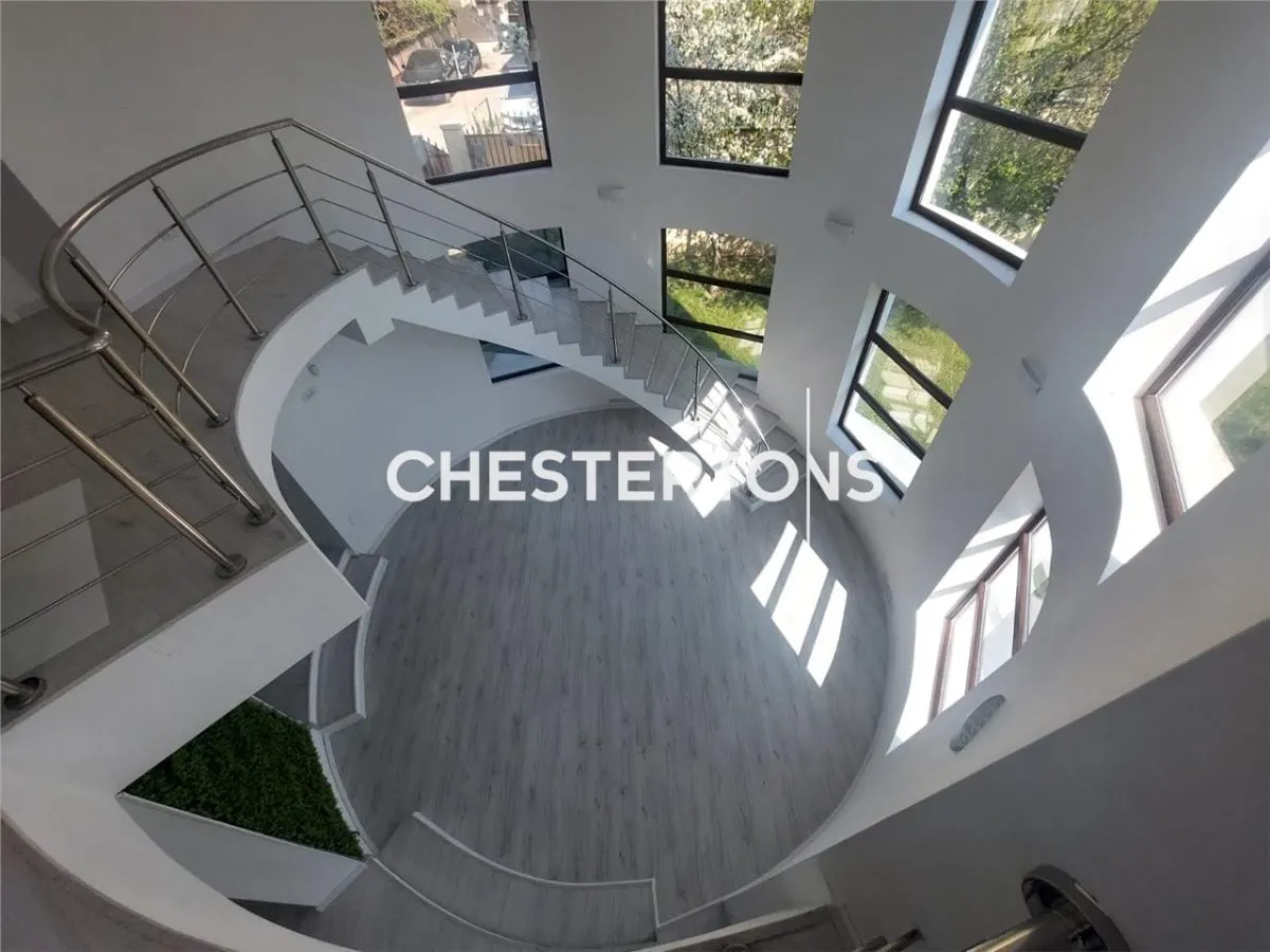 Luxury Villa with Distinctive Architecture in Prelungirea Ghencea - foto 7