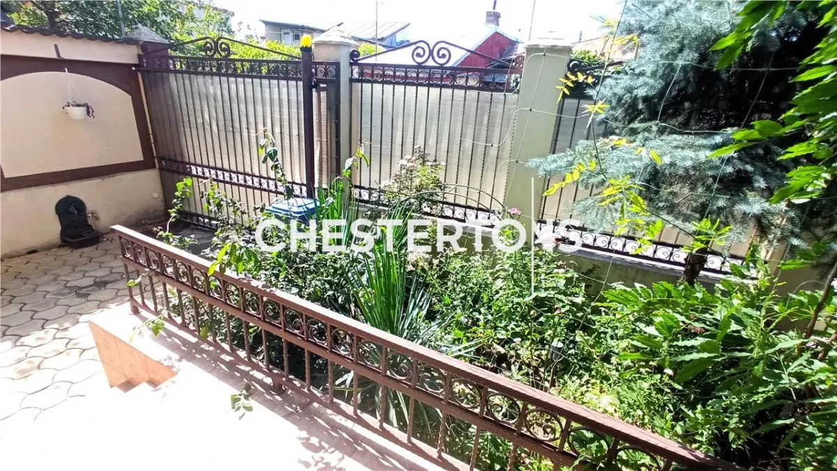 Spacious Villa for Sale in Colentina - foto 24