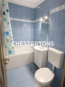 Three-Bedroom Apartment for Sale, Drumul Taberei near Moghioroș Park and Metro - foto 7